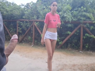 Gotporn who handjob risky woman